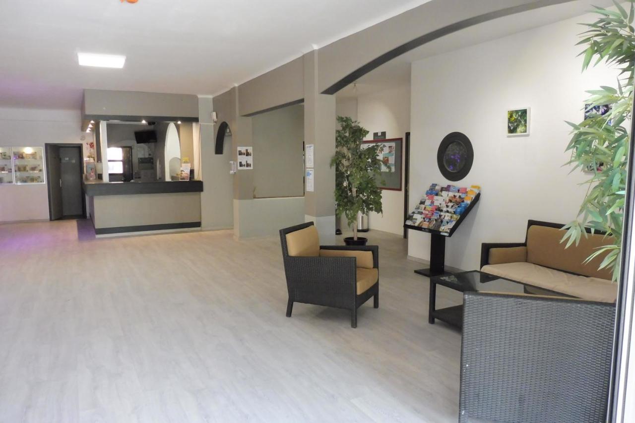 Ulvf Les Residences Du Colombier Фрежюс Экстерьер фото